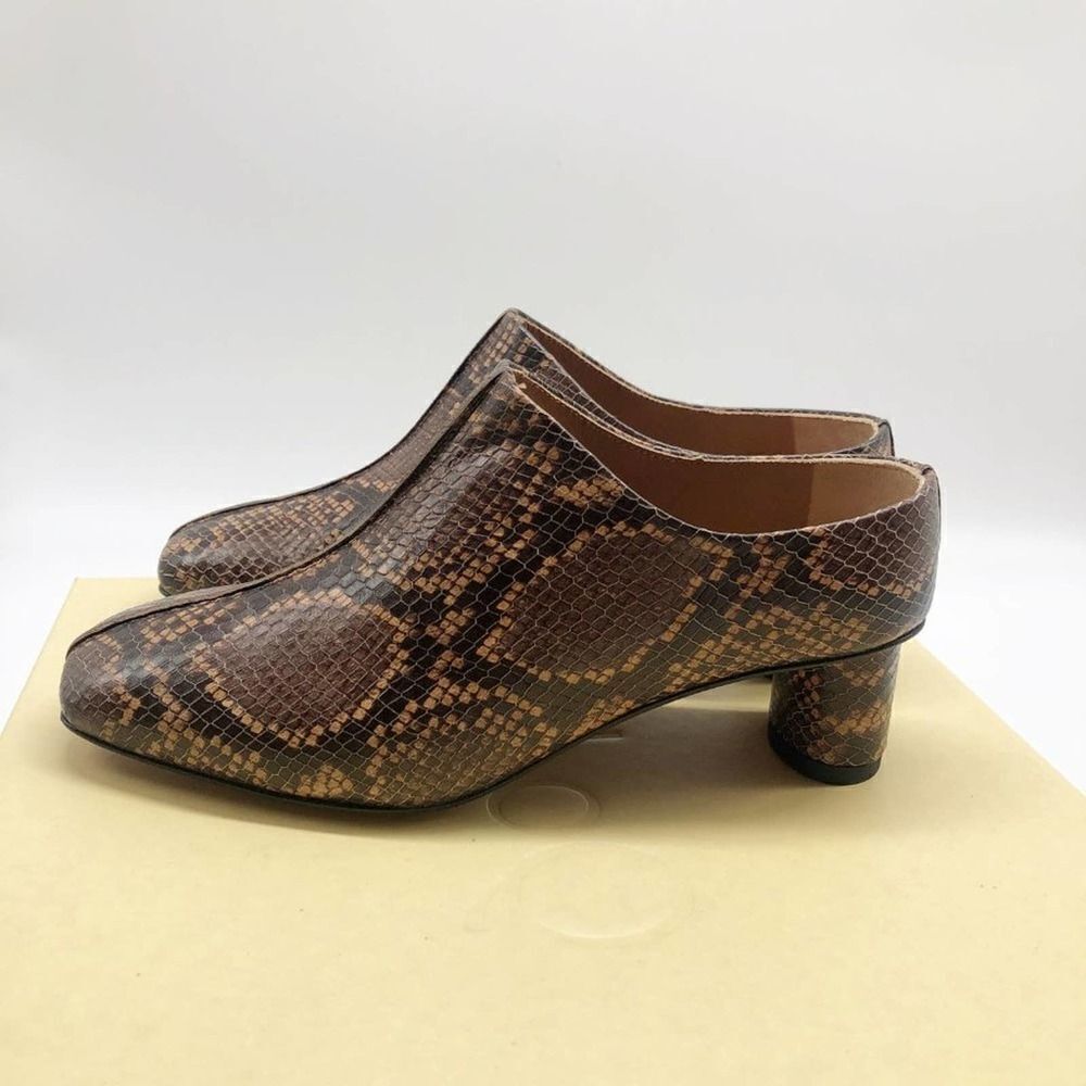 LOQ Eva Castaa Python Mules - Picture 6 of 11